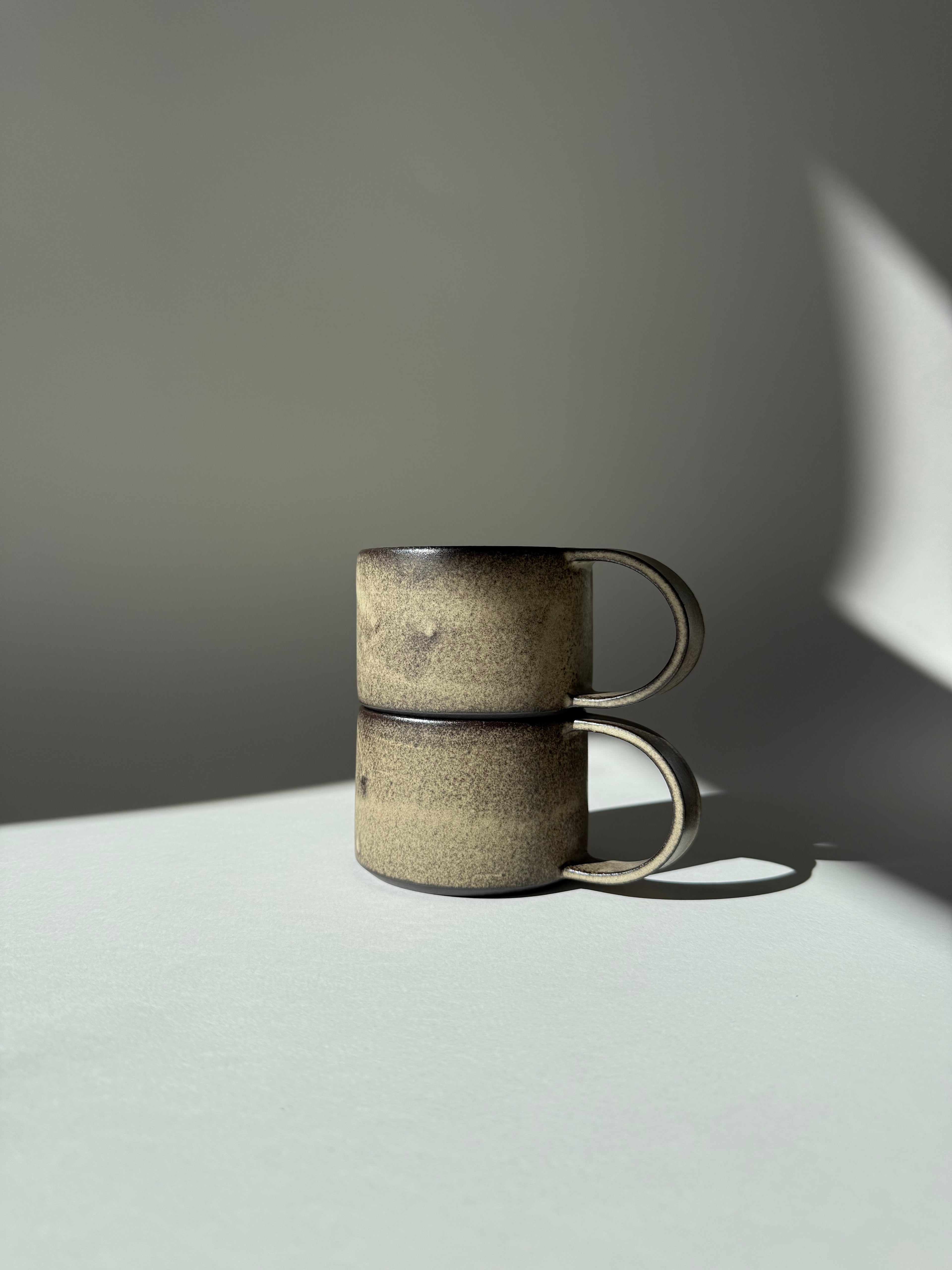 Mug in Truffle